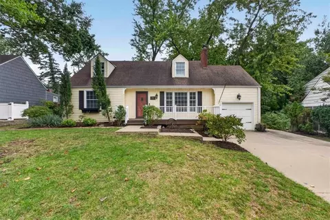 4111 W 74th Ter, Prairie Village, KS 66208