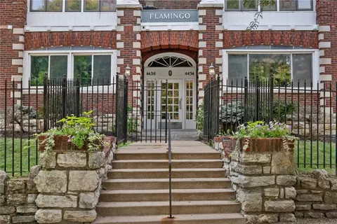 4434 J C Nichols Pkwy #2N, Kansas City, MO 64111