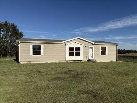 1649 Quail Rd, Burlington, KS 66839