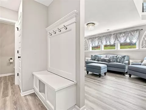 Entry Way - 800 Wright St, Pleasant Hill, MO 64080 photo 6 of 7