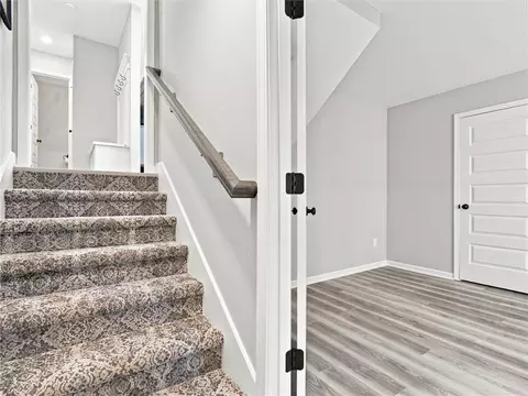Entry Way - 800 Wright St, Pleasant Hill, MO 64080 photo 7 of 7