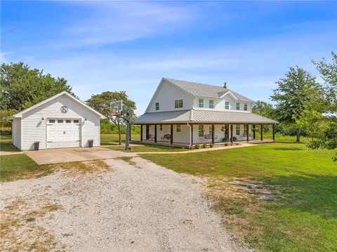 Exterior - 3008 E 355th St, Drexel, MO 64742 photo 9 of 10