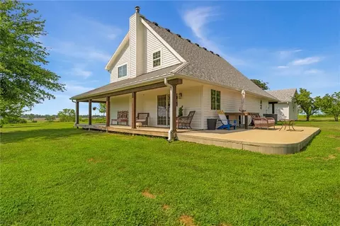 Exterior - 3008 E 355th St, Drexel, MO 64742 photo 8 of 10
