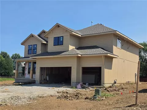 2243 W Elm Ter, Olathe, KS 66061