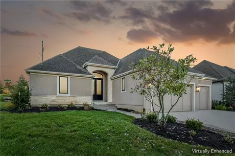 10301 W 151 Pl, Overland Park, KS 66221