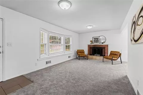 Living - 9503 E 80th Ter, Raytown, MO 64138 photo 3 of 4
