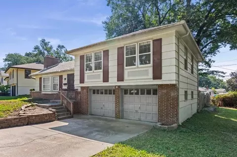 9503 E 80th Ter, Raytown, MO 64138