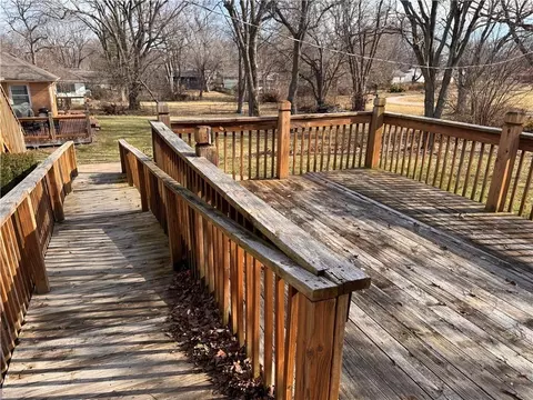 Exterior - 503 SE 3rd St, Lees Summit, MO 64063 photo 6 of 7