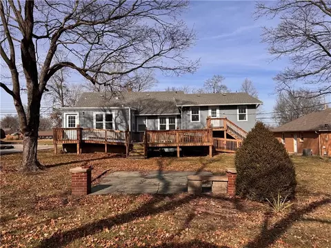 Exterior - 503 SE 3rd St, Lees Summit, MO 64063 photo 7 of 7