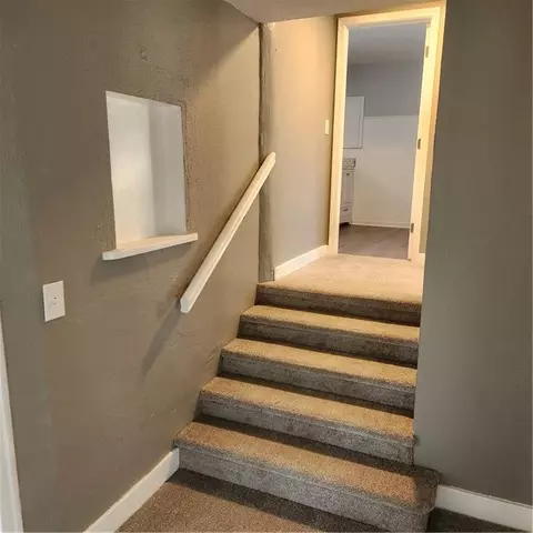 Entry Way - 503 SE 3rd St, Lees Summit, MO 64063 photo 6 of 7