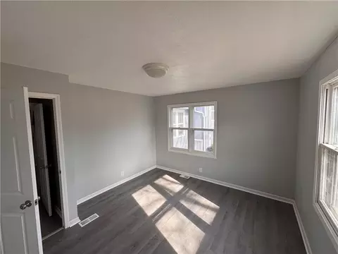 Bedroom - 503 SE 3rd St, Lees Summit, MO 64063 photo 4 of 7