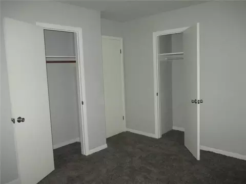 Bedroom - 516 Seargent Ave, Marshall, MO 65340 photo 2 of 3