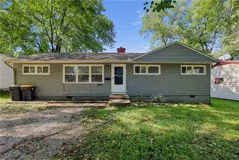 7606 E 112th Ter, Kansas City, MO 64134