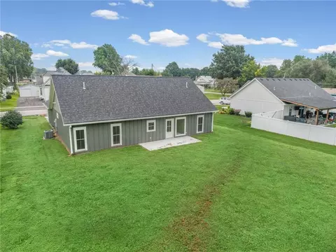 Exterior - 102 E 4th St, Norborne, MO 64668 photo 15 of 17