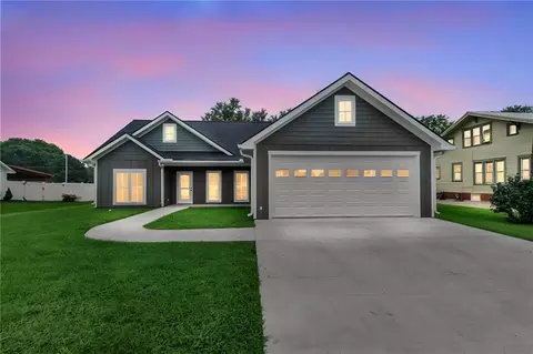 Exterior - 102 E 4th St, Norborne, MO 64668 photo 2 of 17