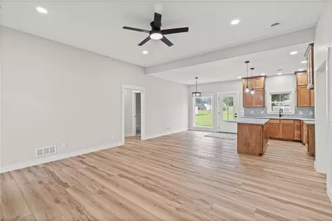 Living - 102 E 4th St, Norborne, MO 64668 photo 3 of 4
