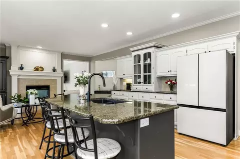 Kitchen - 2413 SW Regency Dr, Lees Summit, MO 64082 photo 4 of 4