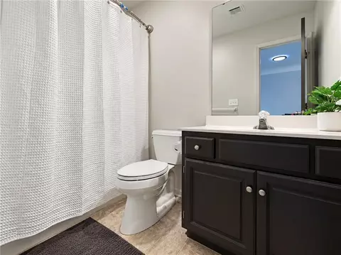 Bath - 2413 SW Regency Dr, Lees Summit, MO 64082 photo 4 of 4