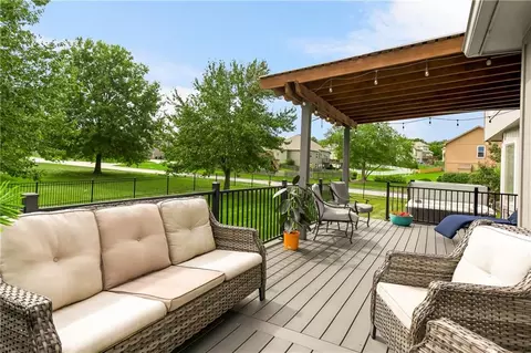 Exterior - 2413 SW Regency Dr, Lees Summit, MO 64082 photo 3 of 11