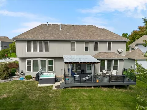 Exterior - 2413 SW Regency Dr, Lees Summit, MO 64082 photo 11 of 11