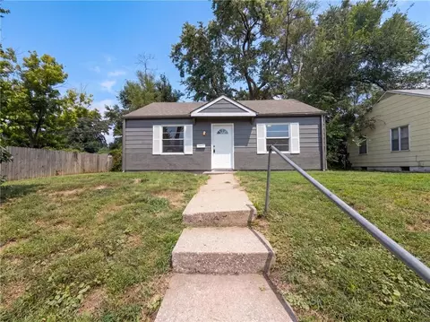 4770 Woodend Ave, Kansas City, KS 66106