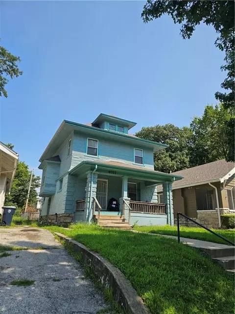 4027 Agnes Ave, Kansas City, MO 64130