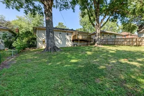 Exterior - 3913 S Milton Dr, Independence, MO 64055 photo 3 of 11