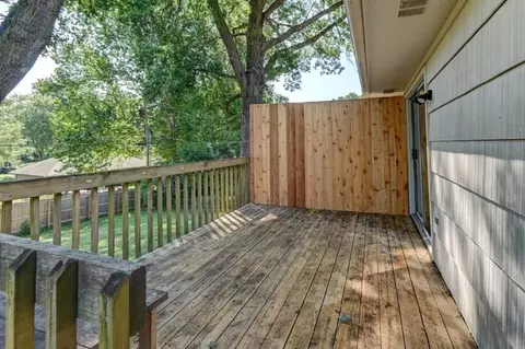 Exterior - 3913 S Milton Dr, Independence, MO 64055 photo 7 of 11