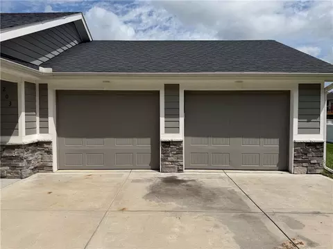 Exterior - 203 Valley St, Lathrop, MO 64465 photo 3 of 5