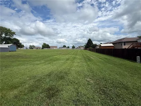 Exterior - 203 Valley St, Lathrop, MO 64465 photo 5 of 5