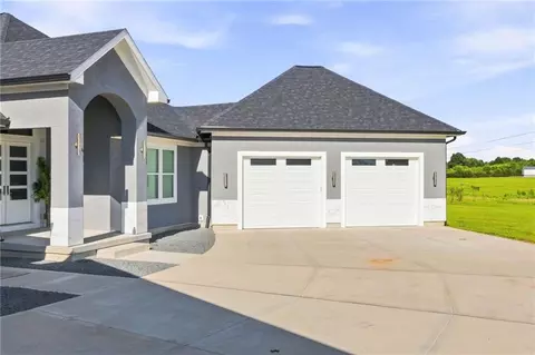Exterior - 12006 E 195th St, Raymore, MO 64083 photo 10 of 17