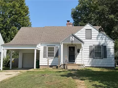 513 N Delaware St, Butler, MO 64730