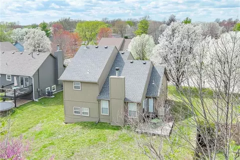 View/Area - 944 N Pine St, Olathe, KS 66061 photo 4 of 4