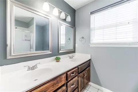 Bath - 944 N Pine St, Olathe, KS 66061 photo 1 of 2