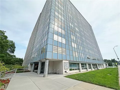 333 W Meyer Blvd #312, Kansas City, MO 64113