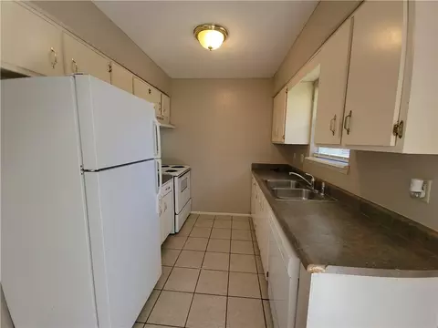 Kitchen - 205 NE Westwind Dr, Lees Summit, MO 64086 photo 1 of 3