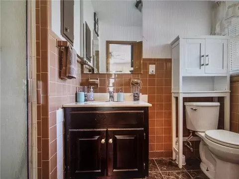 Bath - 9723 E 13th St, Independence, MO 64052 photo 2 of 2