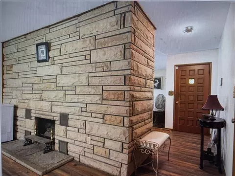 Entry Way - 9723 E 13th St, Independence, MO 64052 photo 1 of 1