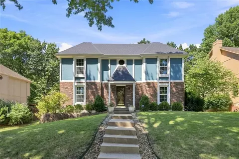6112 N Strathbury Ave, Kansas City, MO 64151