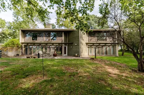 Exterior - 1406 N St, Atchison, KS 66002 photo 12 of 25