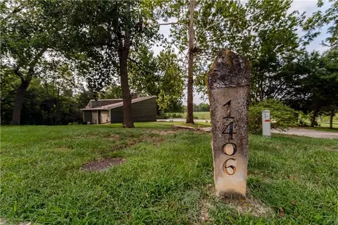 Exterior - 1406 N St, Atchison, KS 66002 photo 22 of 25