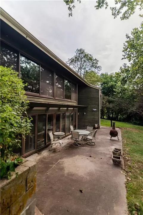 Exterior - 1406 N St, Atchison, KS 66002 photo 17 of 25