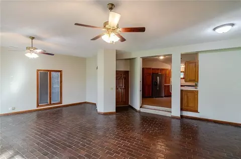 Living - 1406 N St, Atchison, KS 66002 photo 4 of 9
