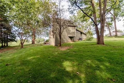 Exterior - 1406 N St, Atchison, KS 66002 photo 19 of 25