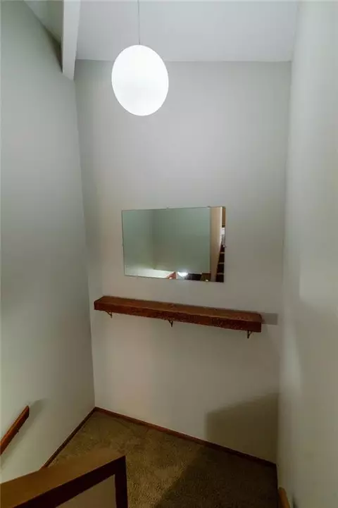 Entry Way - 1406 N St, Atchison, KS 66002 photo 4 of 6