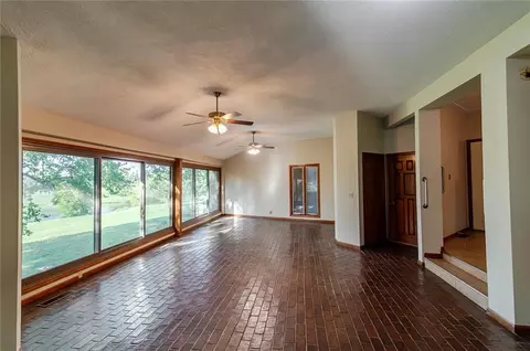 Living - 1406 N St, Atchison, KS 66002 photo 5 of 9