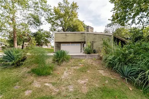 Exterior - 1406 N St, Atchison, KS 66002 photo 10 of 25