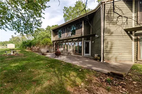 Exterior - 1406 N St, Atchison, KS 66002 photo 13 of 25