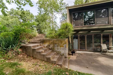 Exterior - 1406 N St, Atchison, KS 66002 photo 15 of 25