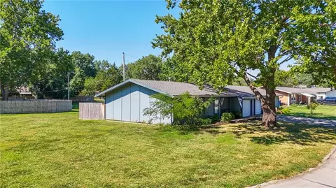 Exterior - 3210 Rainier Dr, Lawrence, KS 66047 photo 4 of 6